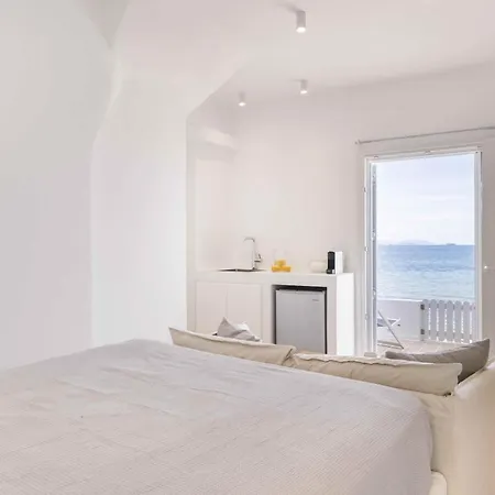 Apartment Seafront Brand New Studio In Little Venice Of Paros